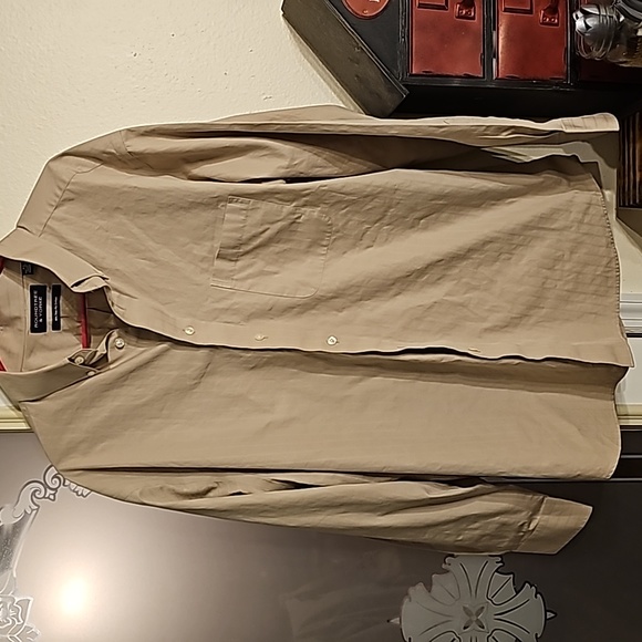 Roundtree & Yorke Other - Mens Roundtree and Yorke shirt